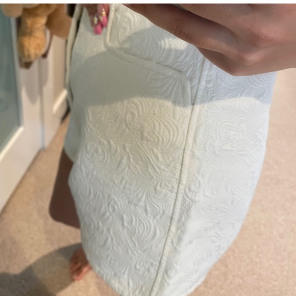 SOLD: Urban Outfitters shorts - Picture 2 of 2